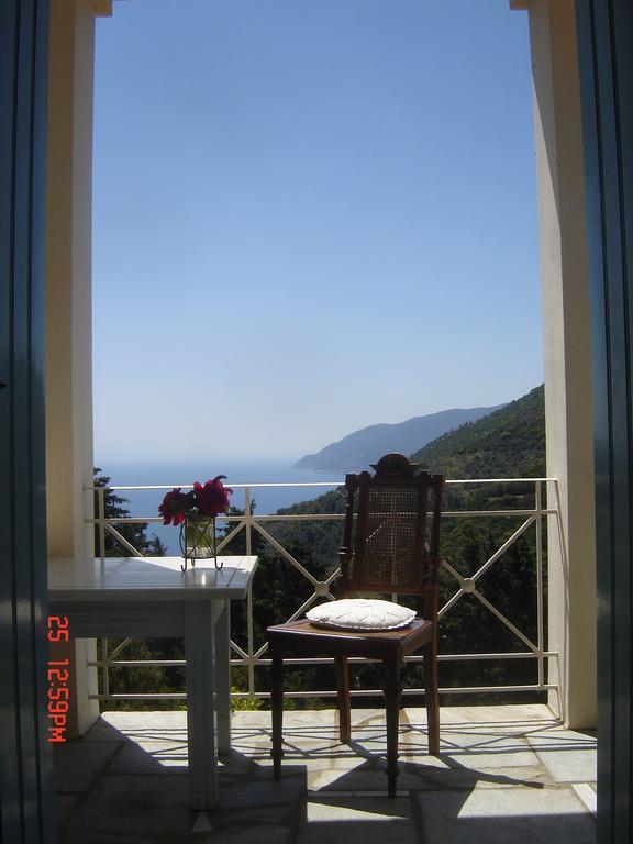 Villa Frederike In Alonissos Old Town Alónnisos Екстериор снимка