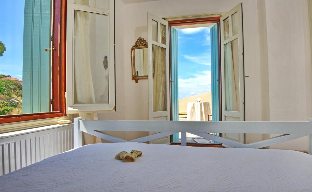 Villa Frederike In Alonissos Old Town Alónnisos Екстериор снимка